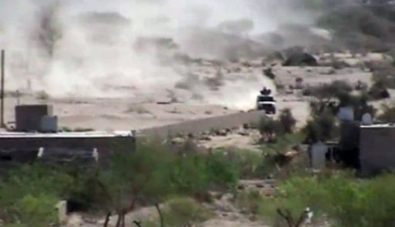الجيش اليمني يطلب من المواطنين إخلاء مدينة جعار خلال 48 ساعة تمهيدا لهجوم شامل