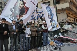 حكام عرب وإسرائيــل‮ ‬يضغطون على أمريكا لمساندة مبــــارك