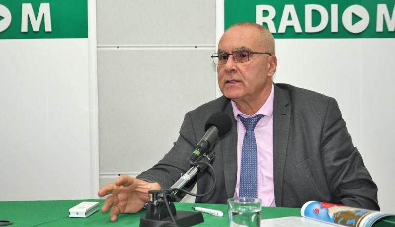 فاتح وزاني: “600 ألف إطار جزائري بالخارج مستعدون للمساهمة في التنمية الإقتصادية”