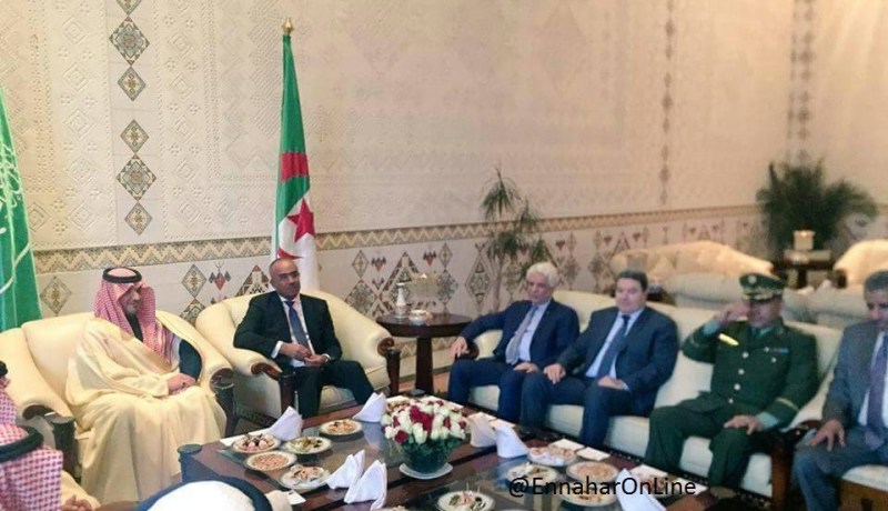 بالصور.. وصول وزير الداخلية السعودي إلى الجزائر