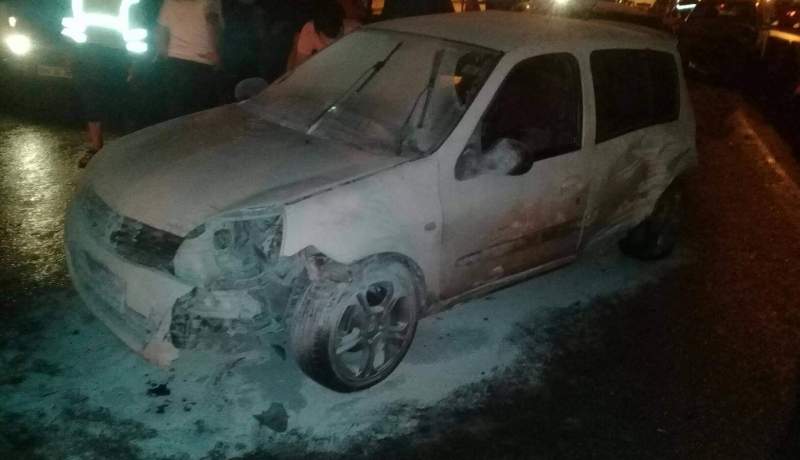 6 جرحى في حادث مرور تسلسلي بين 11 سيارة بخميس الخشنة (صور)