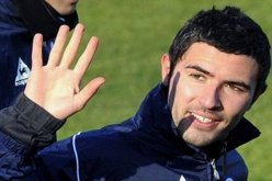 عنتر يحيى يرد على مُنتقدي مزدوجي الجنسية ويكشف سبب قراره الغريب !