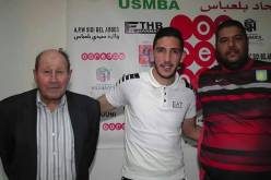 بالصور.. آيت فرقان ينضم لصفوف إتحاد بلعباس