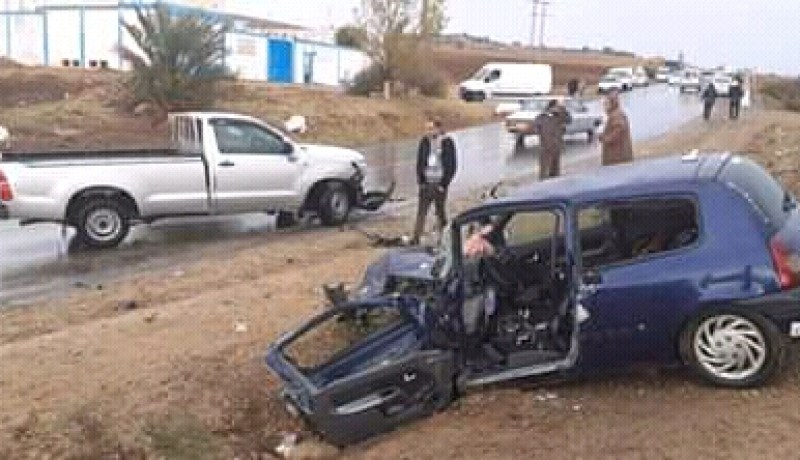 الشلف: 4 جرحى في إصطدام بين سيارتين بالصوالة في الصبحة