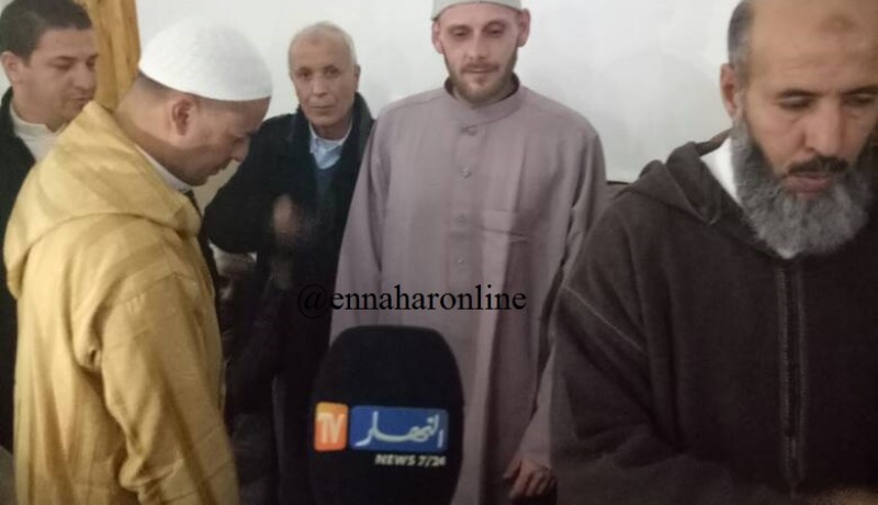 رعية فرنسي يشهر إسلامه بمسجد الرحمان في سيدي بلعباس