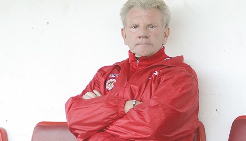 “بوت” مستاء من برمجة لقاء بارادو في بولوغين