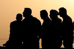 أطباء وطلبة بريطانيين يتوجهون إلى مناطق داعش في سوريا