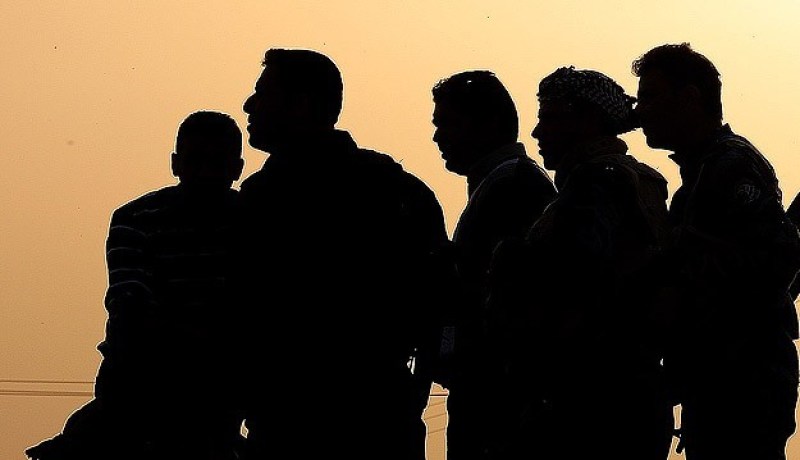 أطباء وطلبة بريطانيين يتوجهون إلى مناطق داعش في سوريا