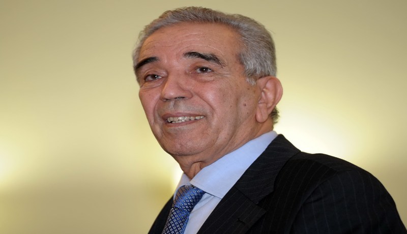 نشـاط‮ ‬غيــر مسبـوق لعميـــد الــــوزراء