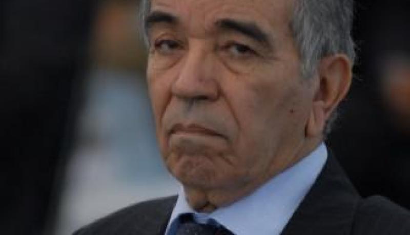 الإضراب لا فائدة منه وزيادات في الأجور قريبا