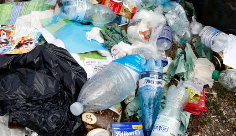 زرواطي: رفع نسبة الرسوم على النفايات الخطيرة والأكياس البلاستيكية