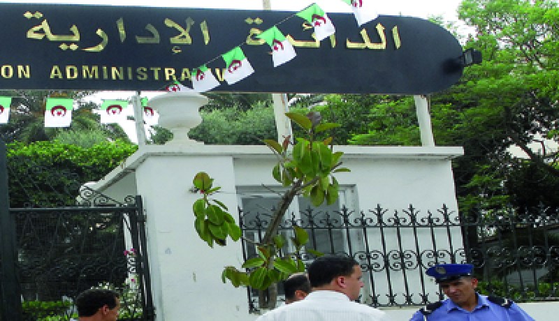 والٍ‮ ‬منتدب ضد موّزعي‮ ‬الجرائد‮‬