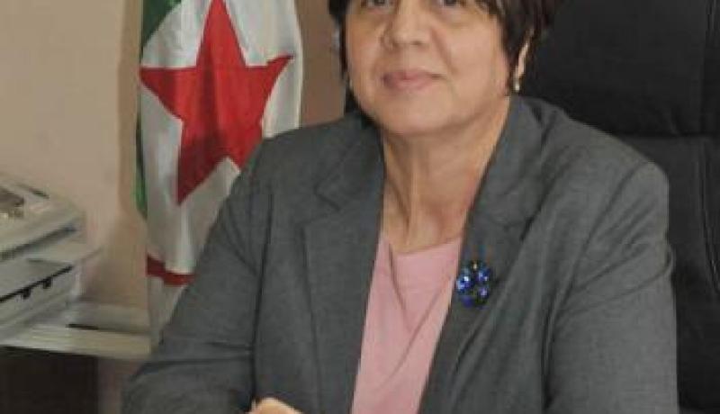 غنية الدالية تستلم مهامها على رأس وزارة العلاقات مع البرلمان