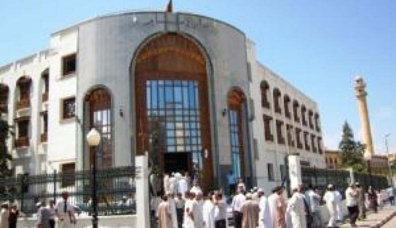 اتقوا الله في أنفسكم فحالكم أفضل من معلمي القرآن