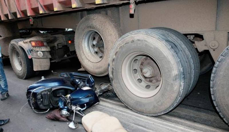 الوادي : قتيل وجريح في إصطدام بين شاحنة ودراجة نارية ببلدية الرباح