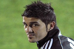 الاسباني فيا يستعجل تعافيه للحاق بلقاء الكلاسيكو أمام الريال في الليجا