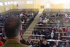 الأساتذة الجامعيون يُهدّدون بمقاطعة امتحانات السداسي الثاني في ولايات الجنوب