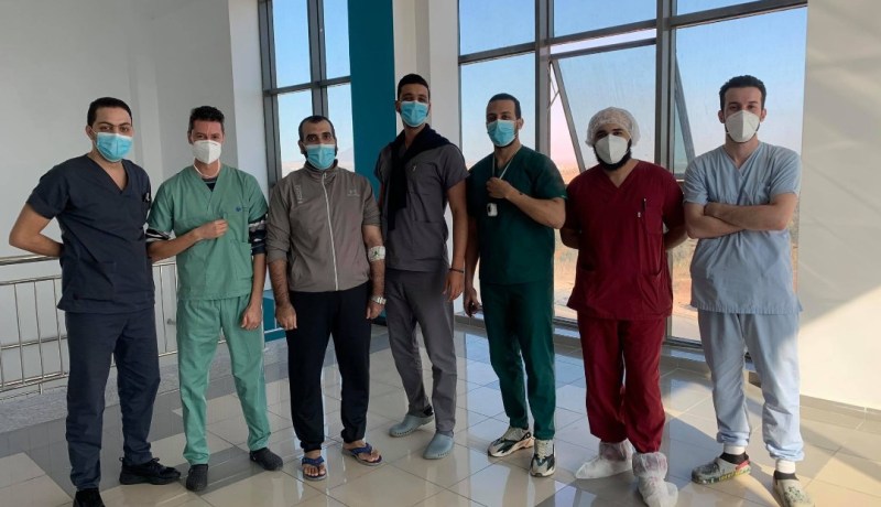 باحث مصري يروي قصته مع الجيش الأبيض بمستشفى وهران بعد إصابته بكورونا