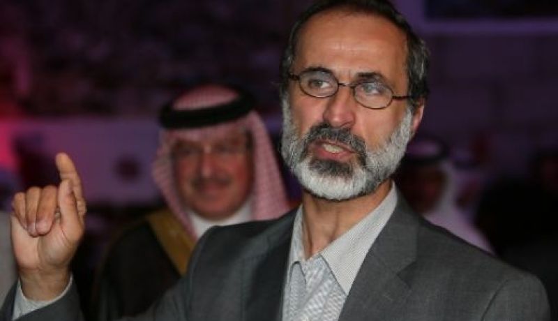 رئيس الائتلاف الوطني السوري يطلب دعم المعارضة بأسلحة نوعية