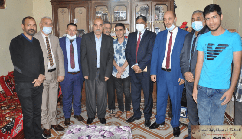 والي تلمسان يزور التلميذ النابغة صاحب المرتبة الأولى في شهادة البكالوريا