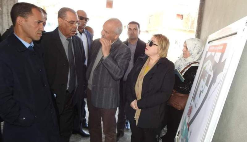 والي تيسمسيلت “محفوظ زكريفة” ناصحاً مديرة التربية ” حبسي علينا السياسة ” !