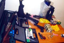 العثور على محل لبيع أسلحة بيضاء بباتنة