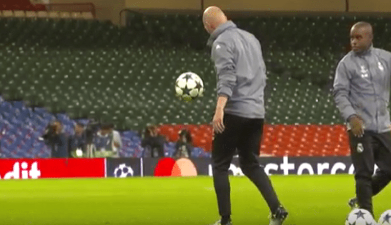 بالفيديو.. زيدان يستعرض مهاراته قبل نهائي رابطة الأبطال