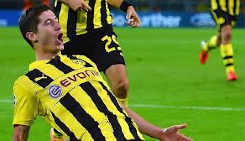 دورتموند يعود من اوكرانيا بتعادل ثمين امام شاختار ويقترب من التأهل لربع النهائي