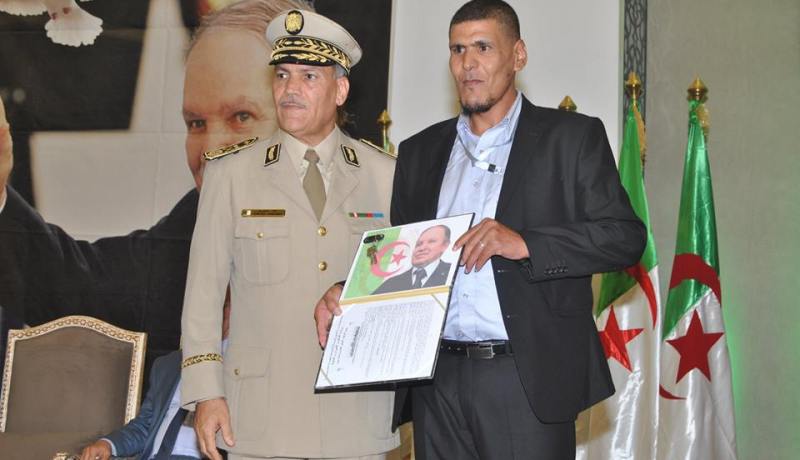 توزيع 1501 وحدة سكنية لمستخدمي الجيش بوهران