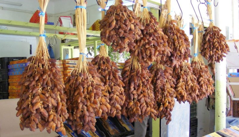 هكذا حاولت عصابة يهودية تونسية بفرنسا تحطيم تسويق التمور الجزائرية