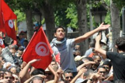 المعارضة التونسية تطالب بحل الحكومة وترفض الحوار مع حركة النهضة الحاكمة