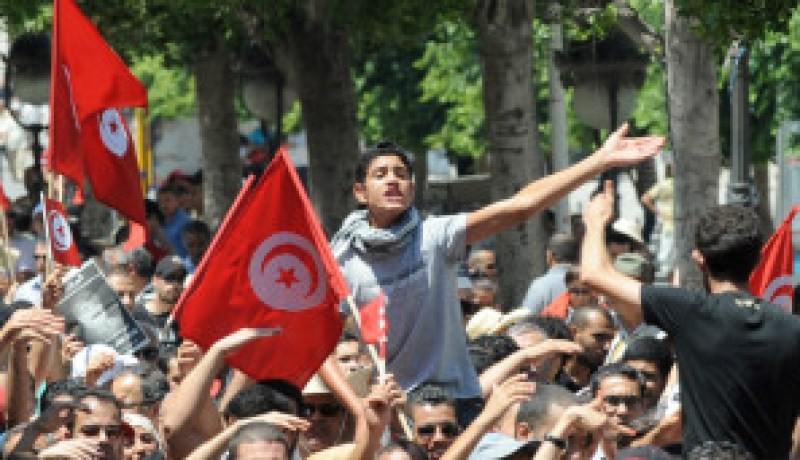 المعارضة التونسية تطالب بحل الحكومة وترفض الحوار مع حركة النهضة الحاكمة