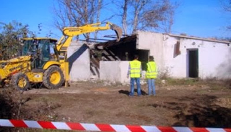 انطلاق عملية هامة لتهديم أحياء وبناءات فوضوية