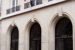 معهد باريس للعلاقات الدولية يناقش الوضع السياسي في الجزائر