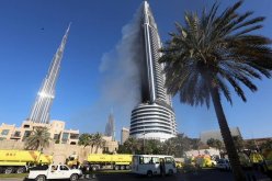 عاجل.. بالفيديو احتراق فندق في دبي للمرة الثانية