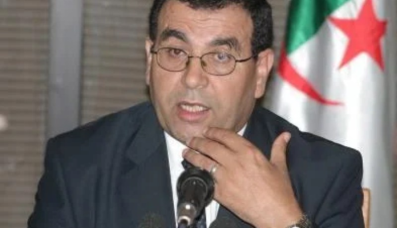 جعبوب يدرس اندماج الجزائر في الإقتصاد العالمي