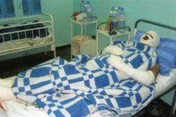 شاب يسكب البنزين ويشعل النارعلى كامل جسده