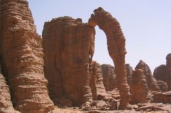 أكثر من 12 ألف سائح أجنبي قضوا نهاية 2007 بالجنوب الجزائري