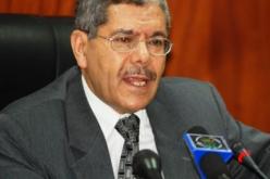 قنصل يفاوض مدرب