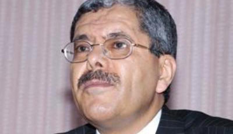 جيار يريد نقل الصحافيين إلى جنوب إفريقيا ''مجانا''