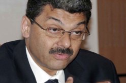 إعادة النظر في السعر المرجعي للبترول وسياسة النفقات العمومية في حال استمرار الأزمة العالمية