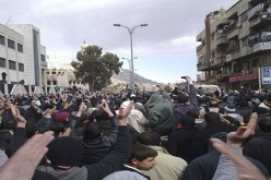 التظاهرات تنتشر في قلب دمشق متحدية مصالح الأمن السوري