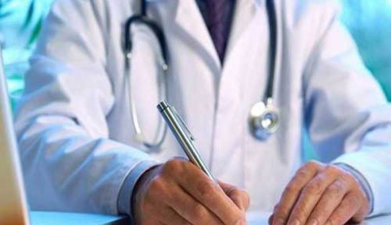 طبيب فلسطيني يقاضي الإحتلال الإسرائيلي لفقده بناته في الحرب على غزة