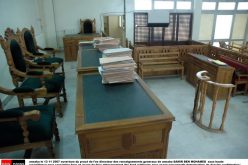 نجــل الجــنـــرال نــزار أمـــام العــدالـــة بـتــهــمـــة رشـق ابـن خــالـتــــه وشـريـكـــه بـالحــجـــــارة