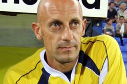 كييفو يقيل مدربه دي كارلو