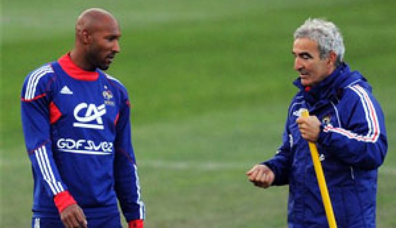 مونديال 2010: والدة دومينيك ترغب لقاء أنيلكا