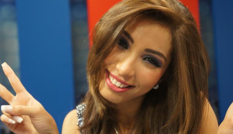 دنيا بطمة تصدر مجلة تحمل اسمها