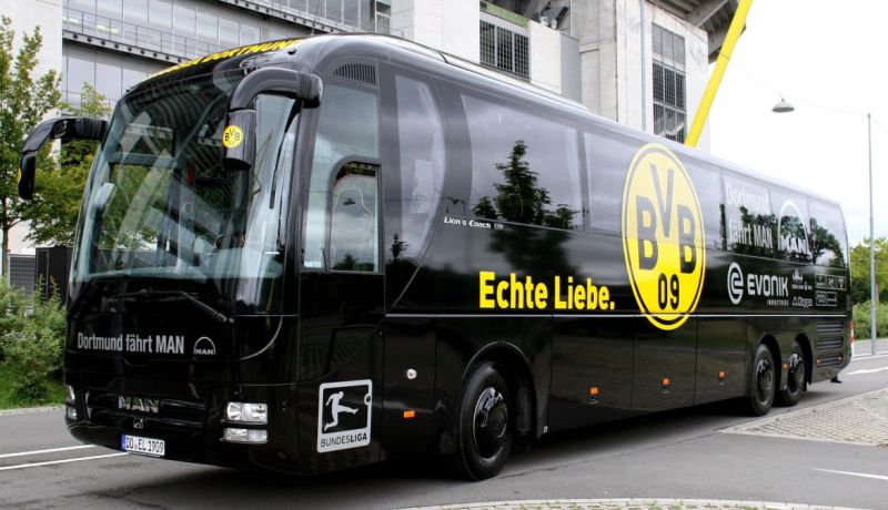 إصابة لاعب في انفجار 3 عبواة ناسفة قرب حافلة فريق بروسيا دورتموند