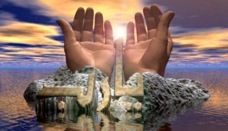 ‮ ‬أحتاج فقط لمساعدتي‮ ‬بالدعاء لأنه سيغير قدري