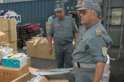 الجمارك ستفرض على مستوردي الأدوية مراقبة أولية بالموانئ